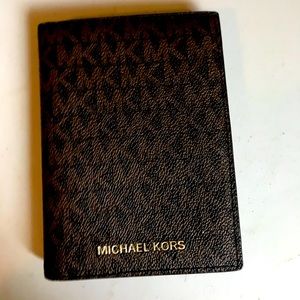 Michael Kors passport/card holder